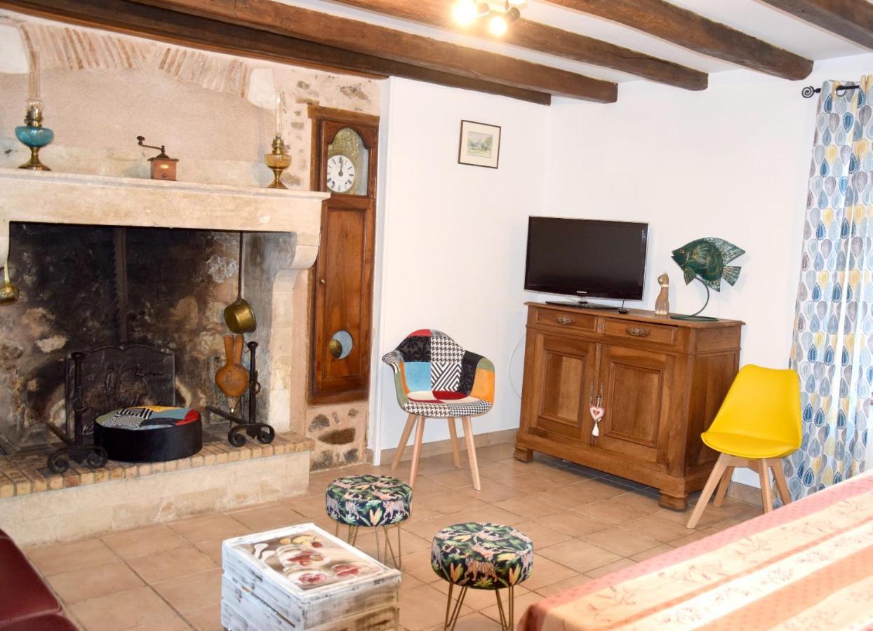Maison Charismatique A Saint-Germier Avec Jardin Cloture. Exteriör bild