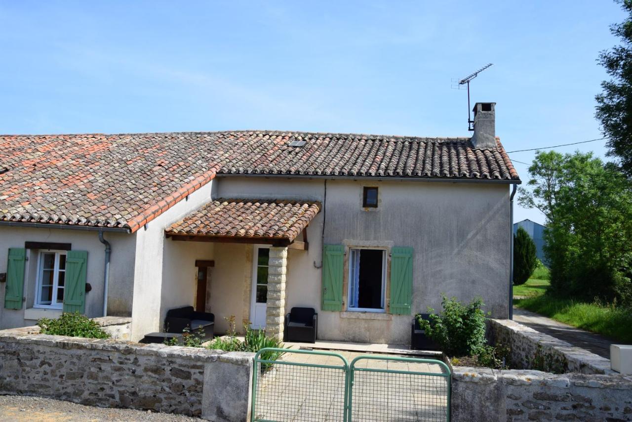 Maison Charismatique A Saint-Germier Avec Jardin Cloture. Exteriör bild